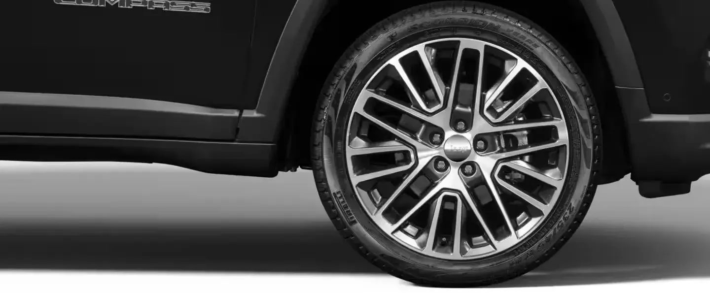 compass-exterior-hero-estilo-impactante-desktop.jpg.img.1440_webp